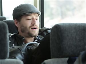 Bonnie Rottens deep-throats off her dude on a bus